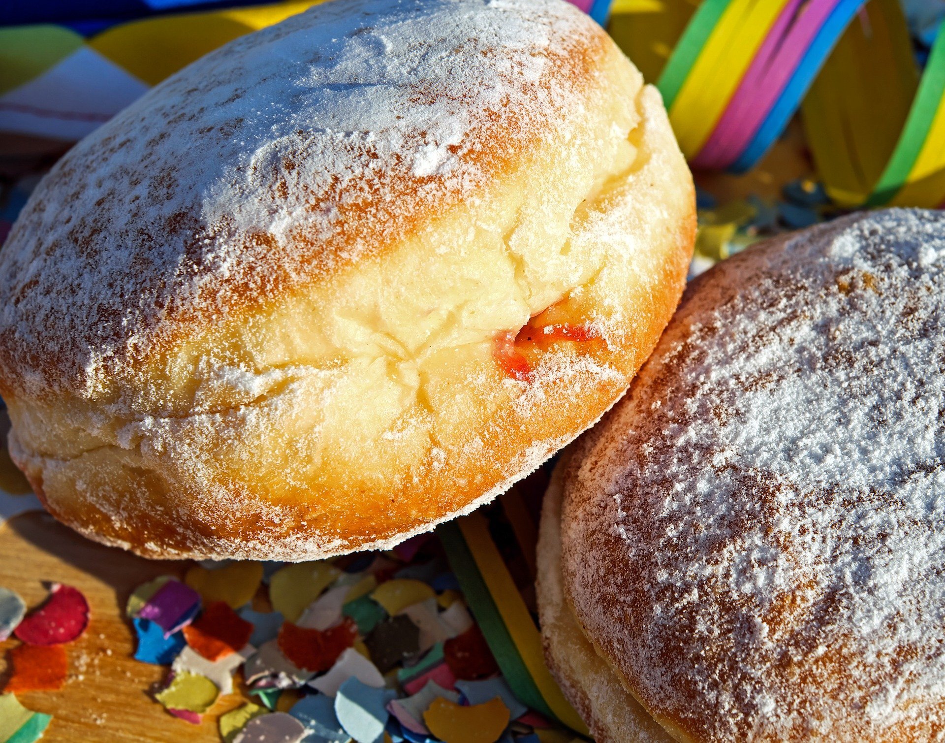 Den Schulkarneval coronakonform und ohne Alltagsrassismus gestalten