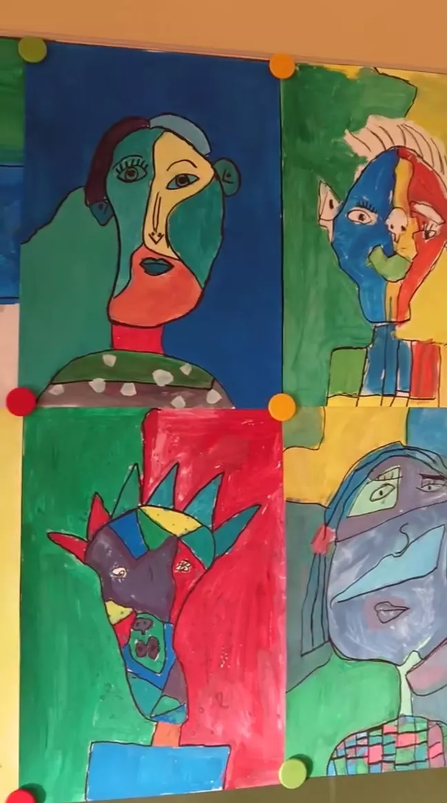 Bild in der Beschreibung des Unterrichtsmaterials Kunstprojekt: Picasso-Gesichter spielerisch gestalten – Kreatives Würfelspiel von Doodleteacher #2