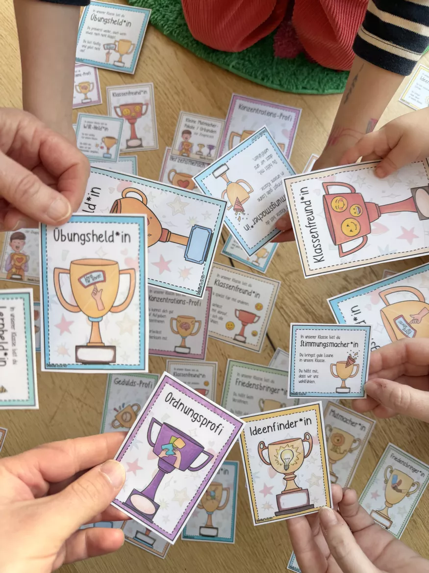 Bild in der Beschreibung des Unterrichtsmaterials 34 Mutmacher - Urkunden / Pokale als Zeugniszusatz / Zeugnis / Kinderzeugnis Mut von Doodleteacher #9