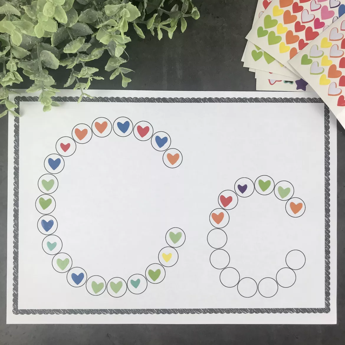 Bild in der Beschreibung des Unterrichtsmaterials Gepunktete Druckbuchstaben zum Stempeln, Legen, Bemalen, Bekleben... von The Growing Firsties #4