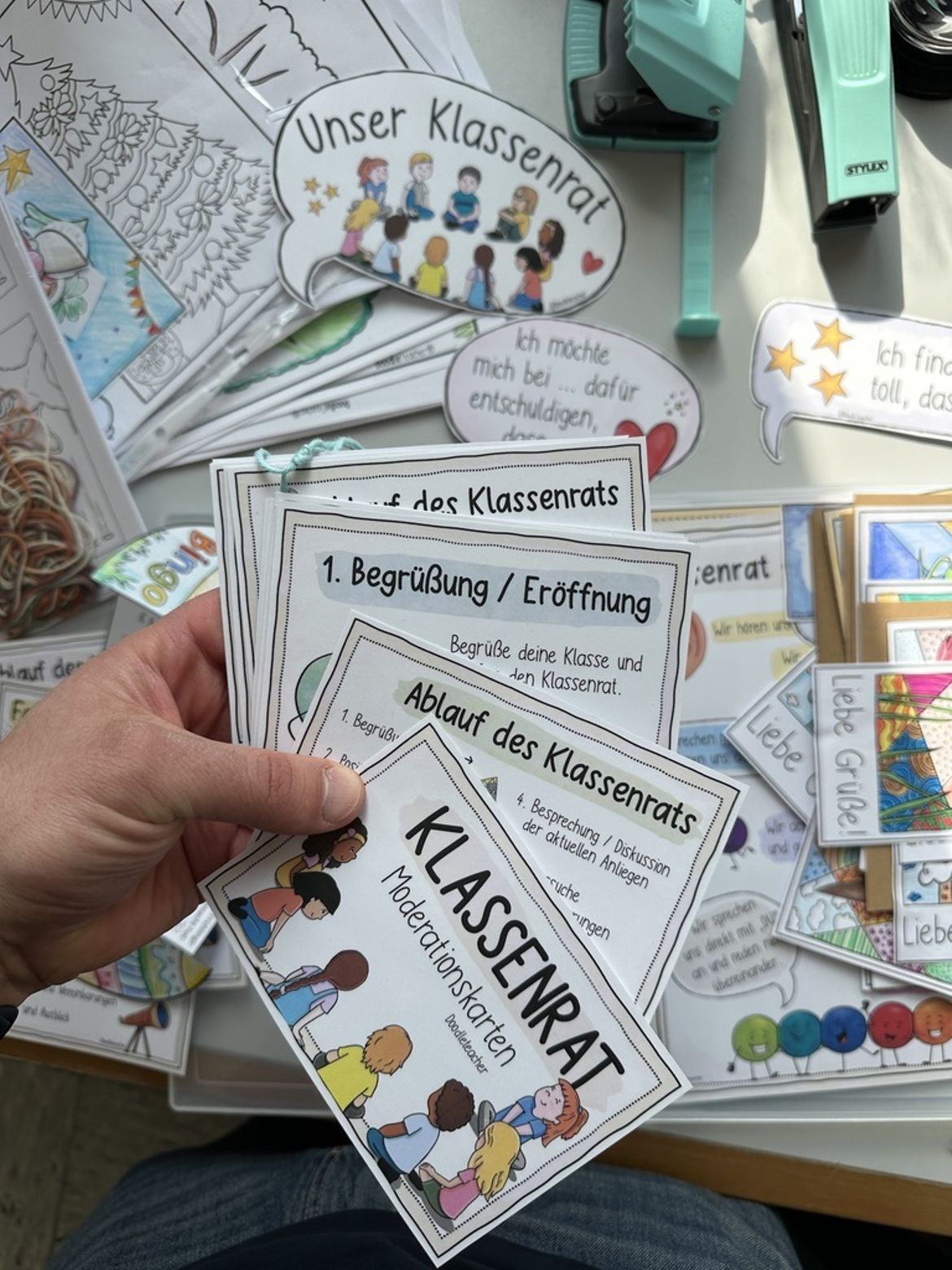 Bild in der Beschreibung des Unterrichtsmaterials Ablauf Klassenrat - Poster und Moderationskarten von Doodleteacher #2
