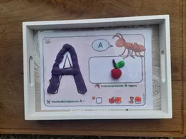 Bild in der Beschreibung des Unterrichtsmaterials Knetspaß mit Buchstaben A-Z - Knetmatten zu den Buchstaben, Zwielaute, Lautverbindungen mit Knete von DieRelitante #1