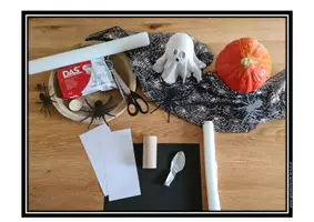 Vorschau - Mal- und Bastelvorlagen - Tafelkarten Halloweengespenst basteln - Seite 2
