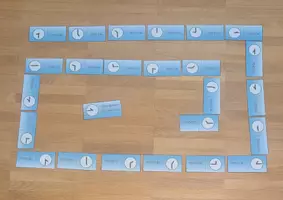 Vorschau - Spiele - Uhrendomino: Viertel Stunden, ohne Ziffern, schwarze Zeiger (V1) - Seite 3