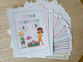 zapowiedź - Książeczka CZYTAM SAMOGŁOSKI - strona 1