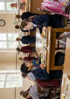 Vorschau - Arbeitsblätter - British Schools - Listening + exercises + mp3 - Seite 3