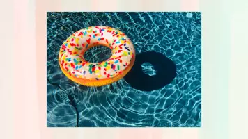 Vorschau - Mal- und Bastelvorlagen - Swimmingpool Kunstwerk Kunstbilder Grundschule Sommer - Deckblatt