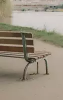 Vorschau - Text - Kurzgeschichte - Die einsame Bank am Fluss - Seite 1
