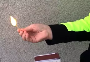 Vorschau - Videos - Slomotion-Video: Streichholz anzünden - Seite 1
