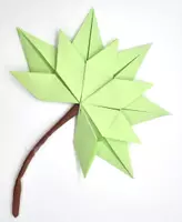 Vorschau - Mal- und Bastelvorlagen - Kunst im Herbst: Bunte Herbstblätter aus Quadraten falten (Fensterdeko) - Seite 3