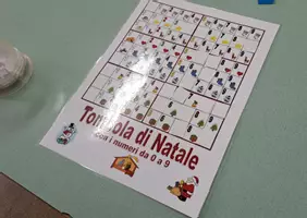 anteprima - Giochi - TOMBOLA DI NATALE CON I NUMERI DA 0 A 9 - Pagina di copertina