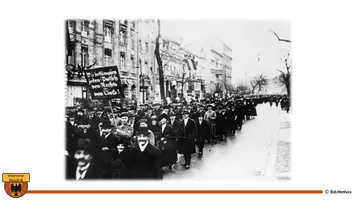 Vorschau - Stundenentwürfe - Aufbau der Weimarer Republik (AB + Lösungen) - Seite 2