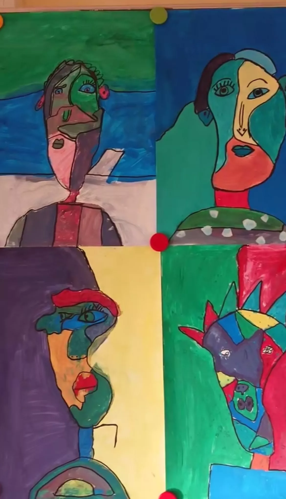 Bild in der Beschreibung des Unterrichtsmaterials Kunstprojekt: Picasso-Gesichter spielerisch gestalten – Kreatives Würfelspiel von Doodleteacher #3