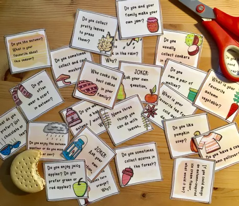 Bild in der Beschreibung des Unterrichtsmaterials Autumn - Stop & Swap Cards / Simple Present von Doodleteacher #1