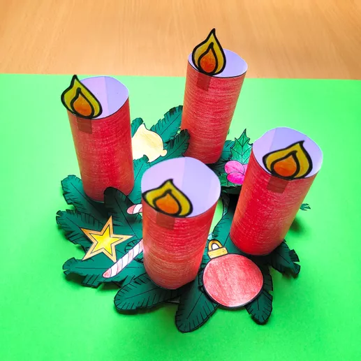 Bild in der Beschreibung des Unterrichtsmaterials Adventskranz basteln mit Kindern / Weihnachten Bastelidee aus Papier von Helles Köpfchen #1