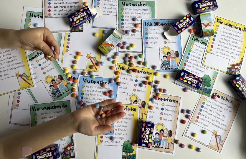 Bild in der Beschreibung des Unterrichtsmaterials Guten Schulstart (alle Klassen) - Schokolinsen Geschenk / Gruß von Doodleteacher #2