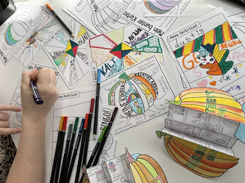 Bild in der Beschreibung des Unterrichtsmaterials Herbst / Herbstzeit 🍂 - Ein schönes Kreativpaket von Doodleteacher #1