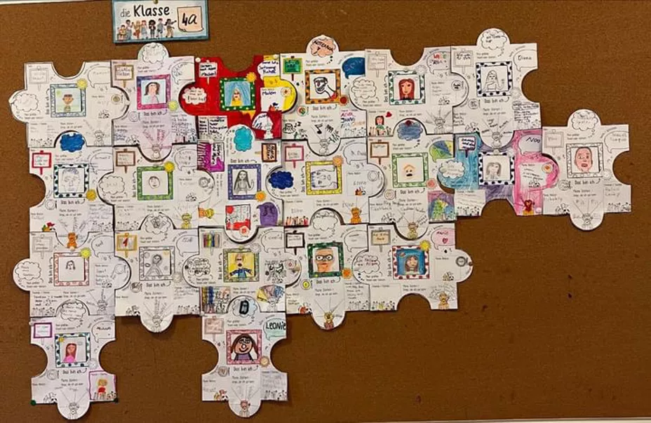 Bild in der Beschreibung des Unterrichtsmaterials Puzzleteile Schuljahresbeginn / Puzzle - Steckbriefe zum Schuljahresanfang / Schulstart (+Englisch) Gemeinschaftspuzzle von Doodleteacher #2