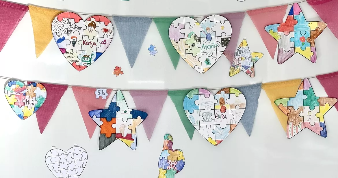 Bild in der Beschreibung des Unterrichtsmaterials Das bin ich! - kreative Steckbriefe / Wimpel / Wimpelkette (Kennenlernen Schuljahresanfang) von Doodleteacher #1