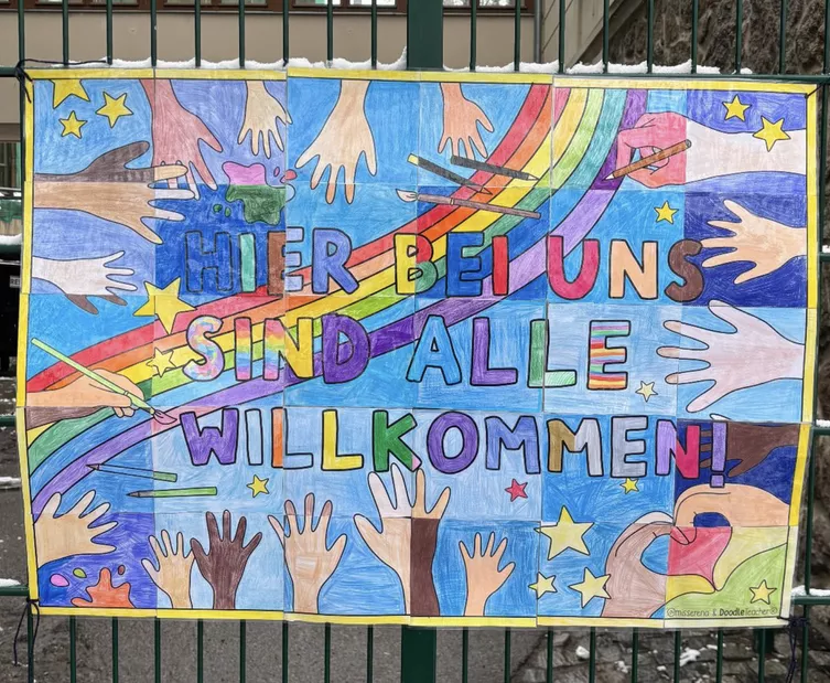 Bild in der Beschreibung des Unterrichtsmaterials Gemeinschaftsbild "Hier sind alle Willkommen!" #demokratiestärken von Doodleteacher #4