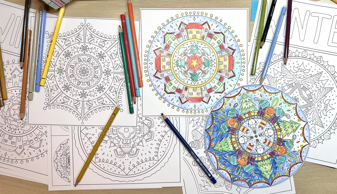 Bild in der Beschreibung des Unterrichtsmaterials Winter Mandala / 6 Ausmalbilder / Vertretungsstunden Mandalas von Doodleteacher #1