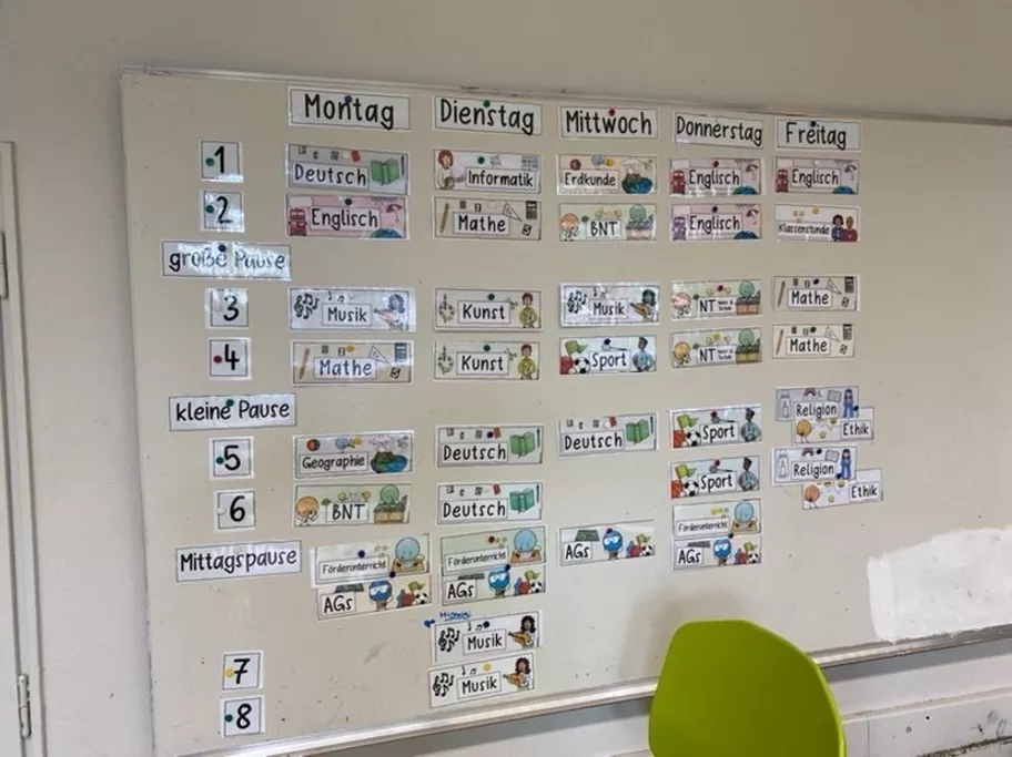 Bild in der Beschreibung des Unterrichtsmaterials Unsere Schulfächer / Stundenplan - 80 schmale Karten Schuljahresanfang von Doodleteacher #3