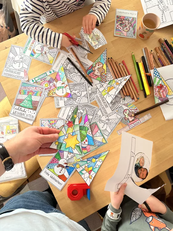 Bild in der Beschreibung des Unterrichtsmaterials Pop-Art Grußkarten zum Ausmalen - Winter, Weihnachten und Nikolaus von Doodleteacher #2