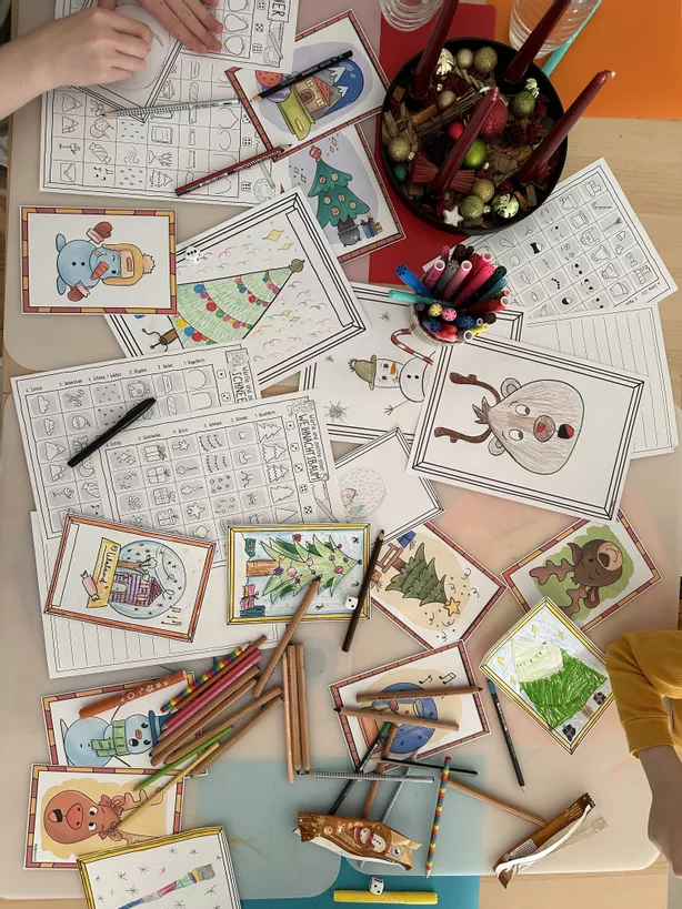 Bild in der Beschreibung des Unterrichtsmaterials "Würfle und male... - Winterliches Paket" 🎨❄️ Winter Kreativprojekt von Doodleteacher #1