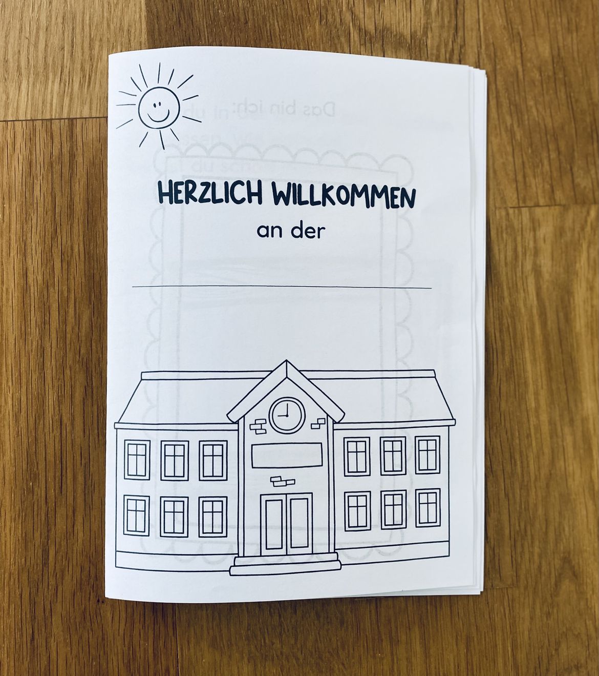 Bild in der Beschreibung des Unterrichtsmaterials Einschulung/Schnuppertag: Broschüre zum Gestalten (Eisbärenklasse) von Grundschulimpulse #1