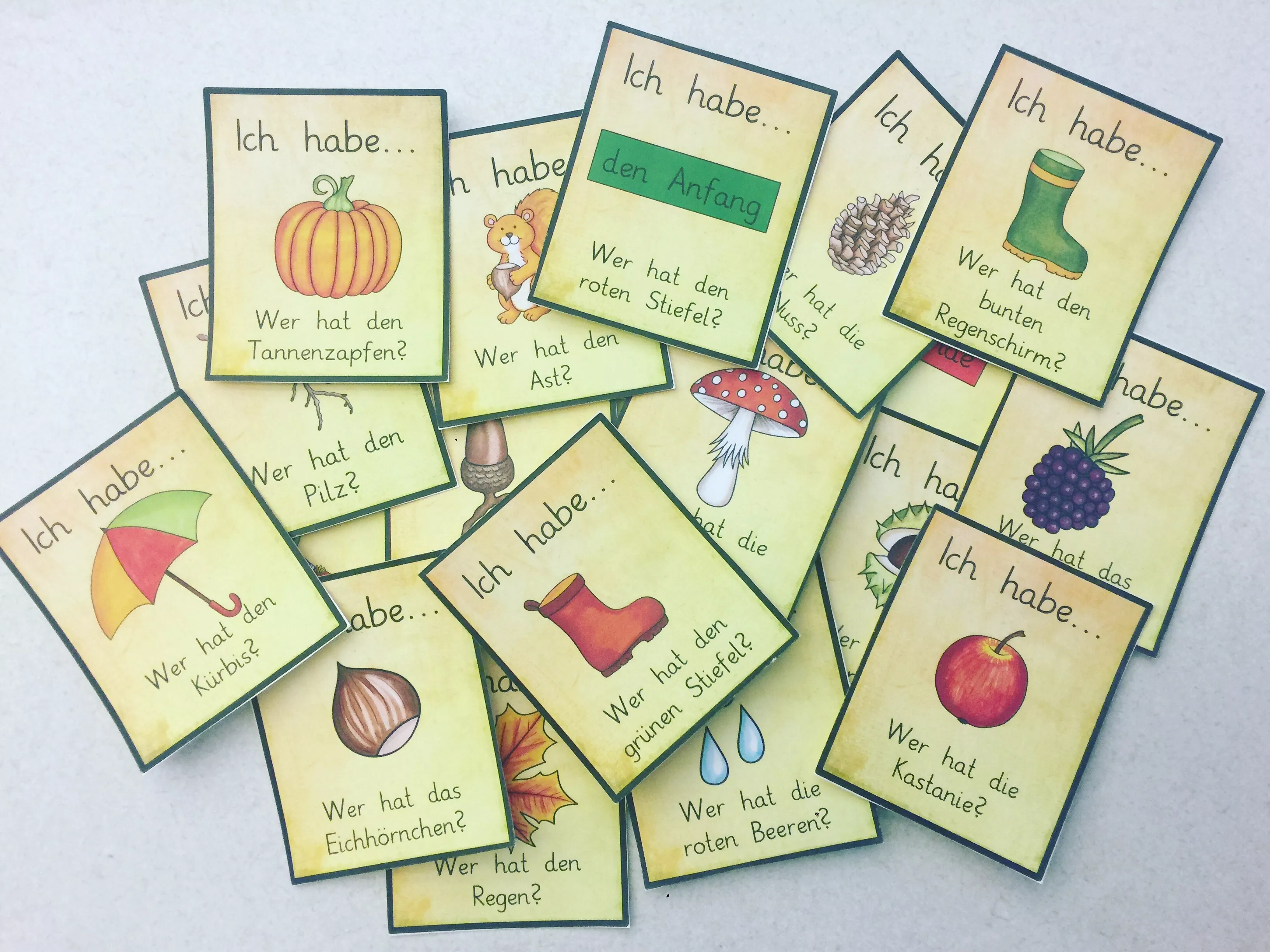 Bild in der Beschreibung des Unterrichtsmaterials Herbst Lesespiel: Ich habe, wer hat? von kinderwerke #1