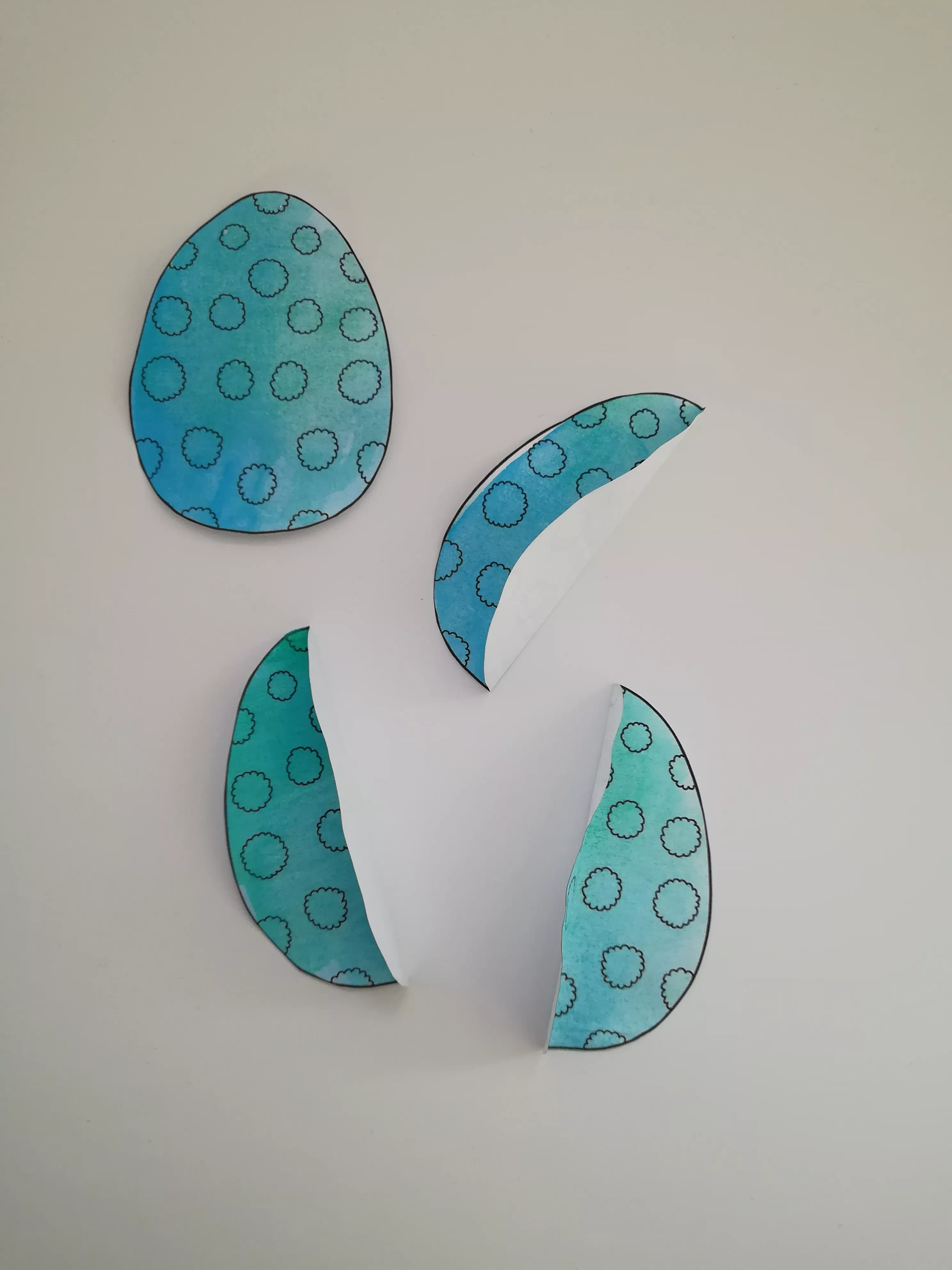 Bild in der Beschreibung des Unterrichtsmaterials 3D Ostereier - Basteln - Ostern - Fensterdeko - Grußkarten - DIY von kreative Schatzkiste #3