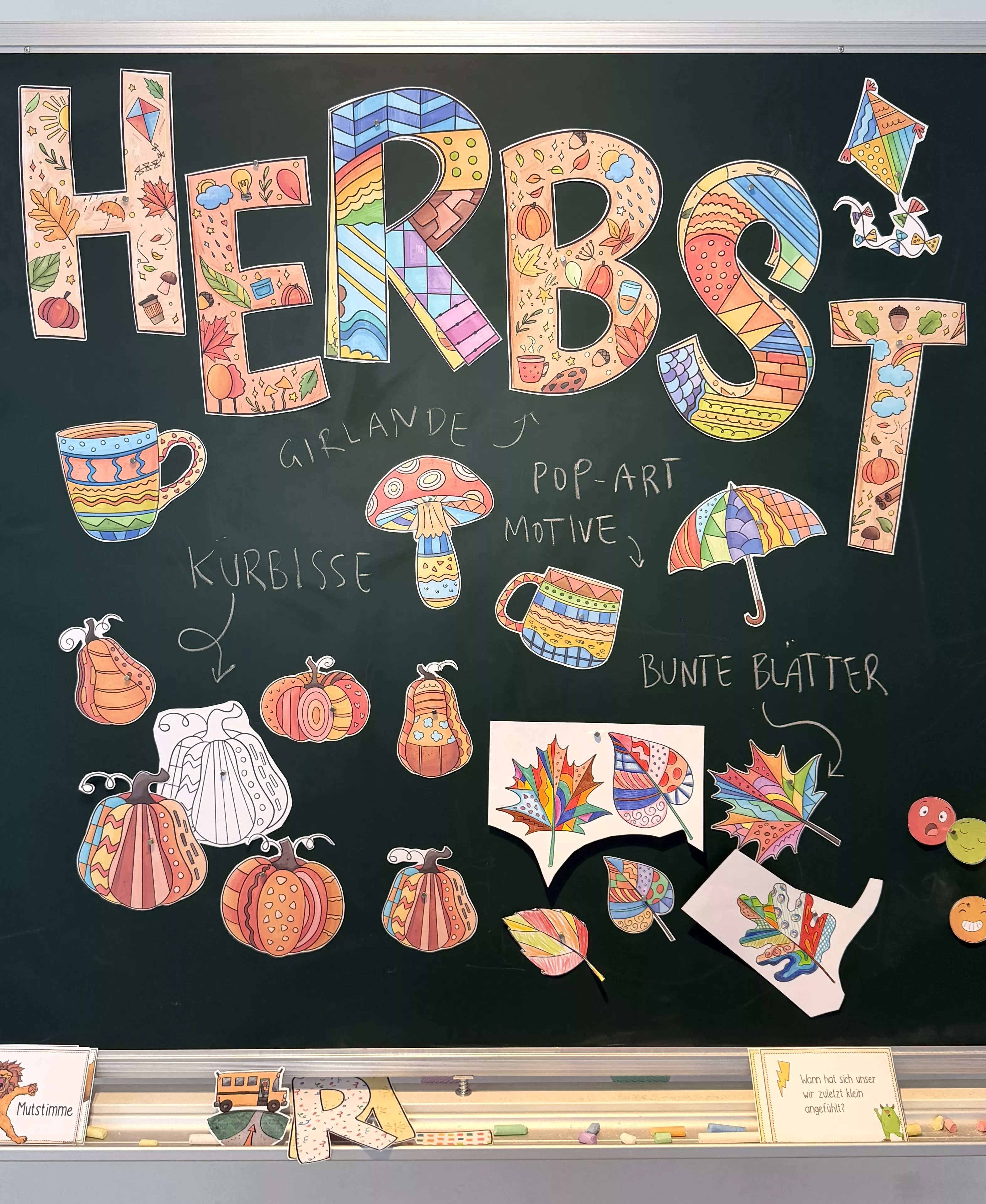 Bild in der Beschreibung des Unterrichtsmaterials HERBST Pop-Art 2025 - Minipaket 🎃🍁 / Dekoration Herbstzeit Fensterbilder von Doodleteacher #1
