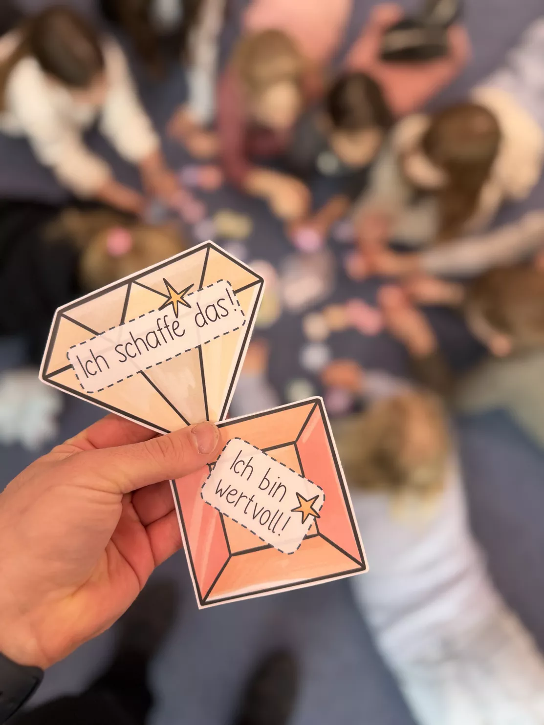 Bild in der Beschreibung des Unterrichtsmaterials 22 Mutmach Diamanten mit Affirmationen / Mutmacher & Diamantensuche auch Ethik von Doodleteacher #2