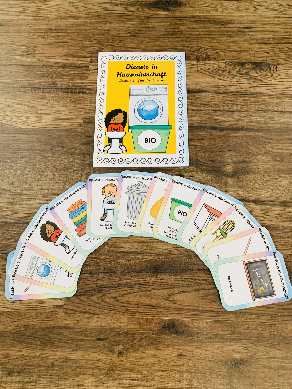Bild in der Beschreibung des Unterrichtsmaterials Dienste in Hauswirtschaft - Ämterkarten/Dienste von Schoolstuffbyjas #1