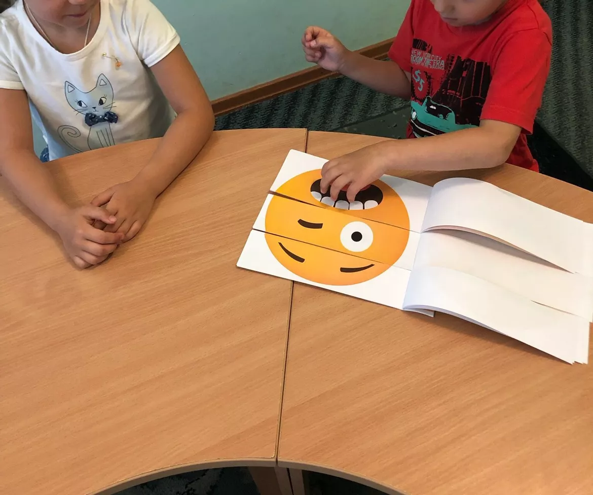 Bild in der Beschreibung des Unterrichtsmaterials Emotions Creator 2 in1 von Language Stuff #5