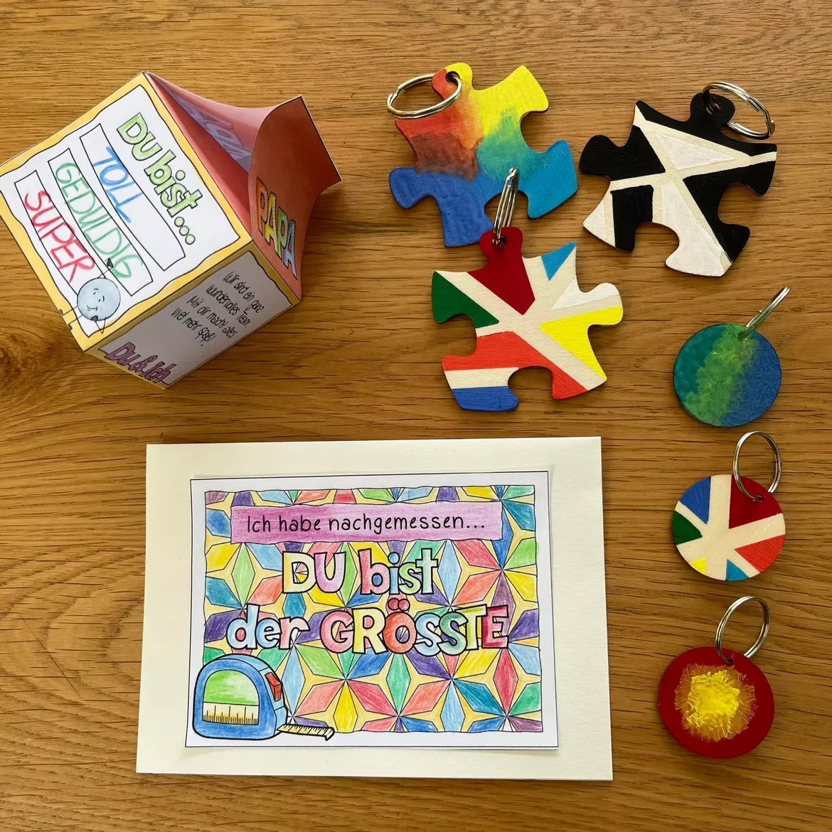 Bild in der Beschreibung des Unterrichtsmaterials Geschenkkästchen Vatertag / Muttertag von Froilein Kunterbunt #1