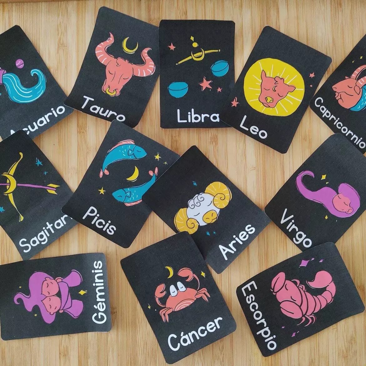 Bild in der Beschreibung des Unterrichtsmaterials Tarjetas didácticas de los signos del zodiaco von Learn and Play #1