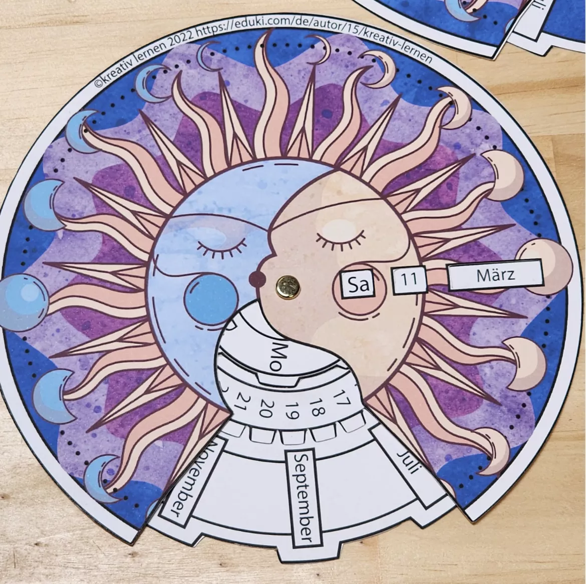 Bild in der Beschreibung des Unterrichtsmaterials Unendlicher Kalender - Sonne Mond - Bastelei von kreativ lernen #1