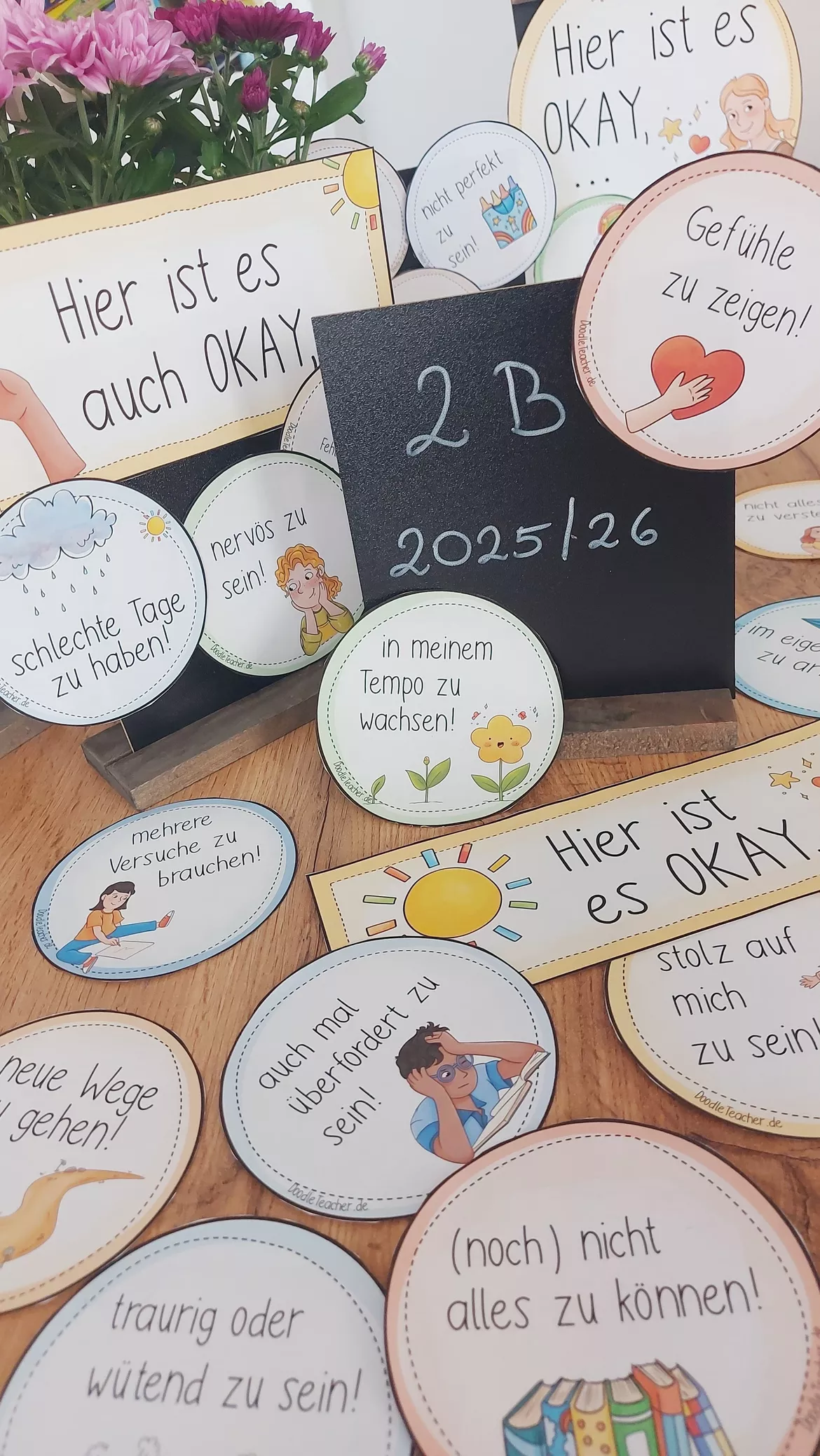 Bild in der Beschreibung des Unterrichtsmaterials Hier ist es okay – 45 Mutmacher Sätze fürs Klassenzimmer / Growth Mindset & Klassenlehrer von Doodleteacher #3