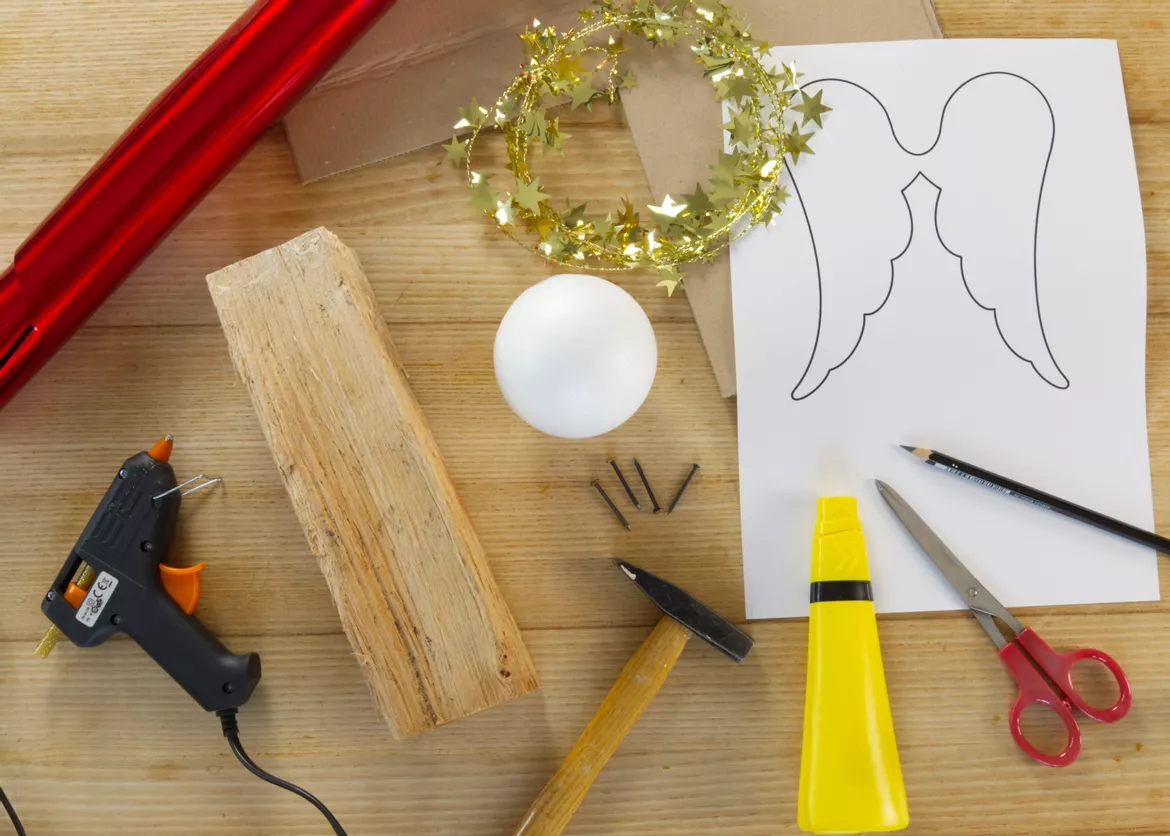 Bild in der Beschreibung des Unterrichtsmaterials Holzengel zu Weihnachten bauen, Werken in der Grundschule von Pinselpauker #2