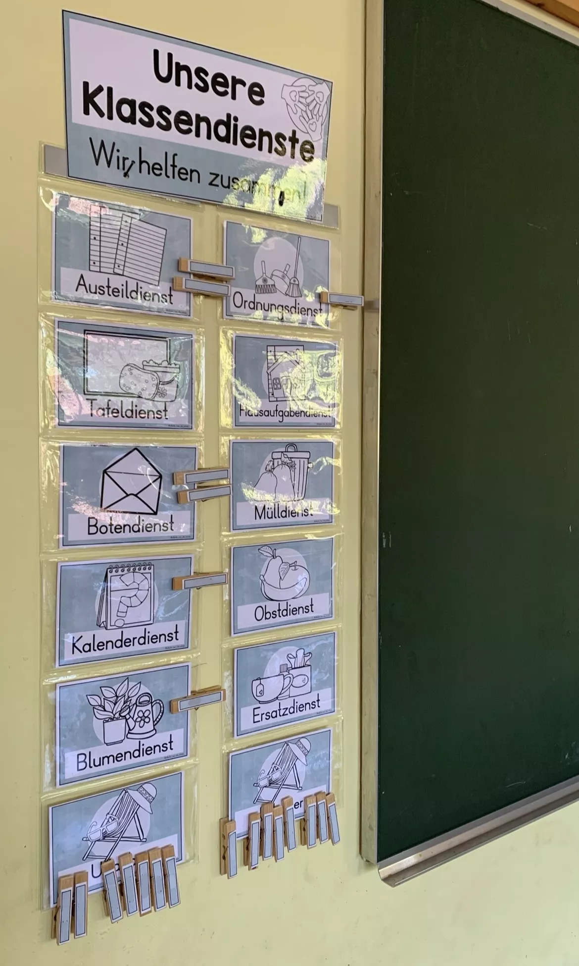 Bild in der Beschreibung des Unterrichtsmaterials Klassendienste Grundschule – Ämterplan & Schilder (Klasse 1–4) | Classroom Management, Klassenorganisation, Dienste von allerlei_fuer_die_schule #1