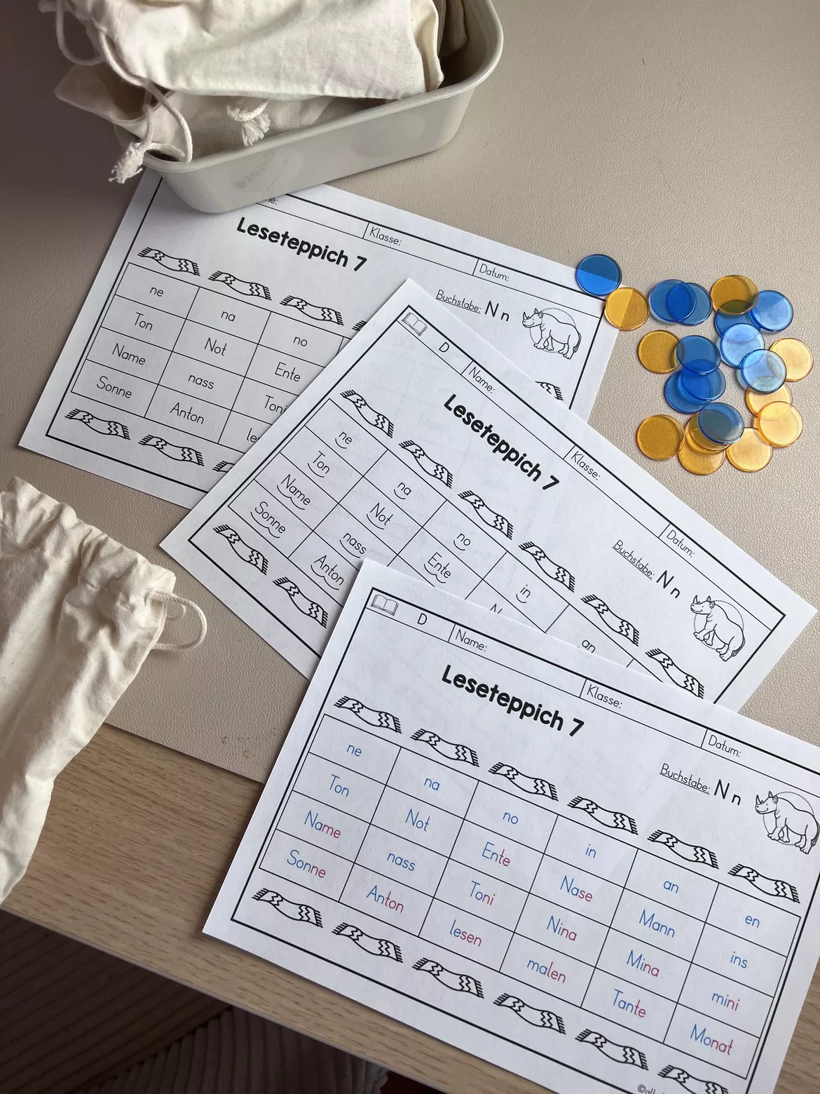 Bild in der Beschreibung des Unterrichtsmaterials Leseteppiche für die Grundschule (Klasse 1) – Lesen lernen mit Silben & Wörtern | Arbeitsblätter für den Anfangsunterricht von allerlei_fuer_die_schule #2