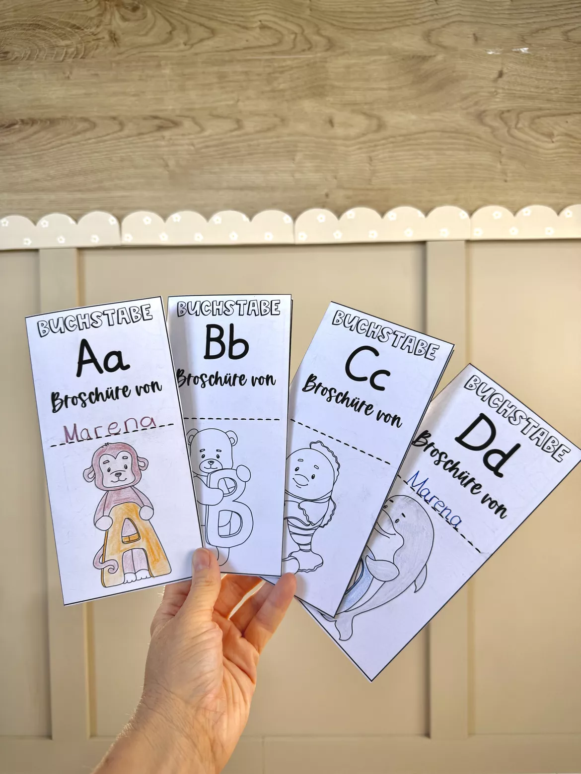 Bild in der Beschreibung des Unterrichtsmaterials ABC-Broschüren – Buchstaben lernen mit 26 Miniheften von The Growing Firsties #2
