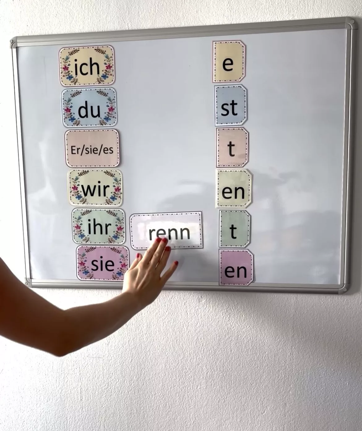 Bild in der Beschreibung des Unterrichtsmaterials Verben konjugieren - Tafelmaterial von _Lernova_ #2