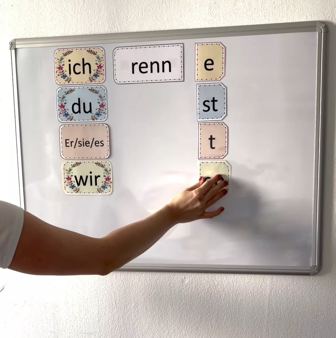 Bild in der Beschreibung des Unterrichtsmaterials Verben konjugieren - Tafelmaterial von _Lernova_ #1