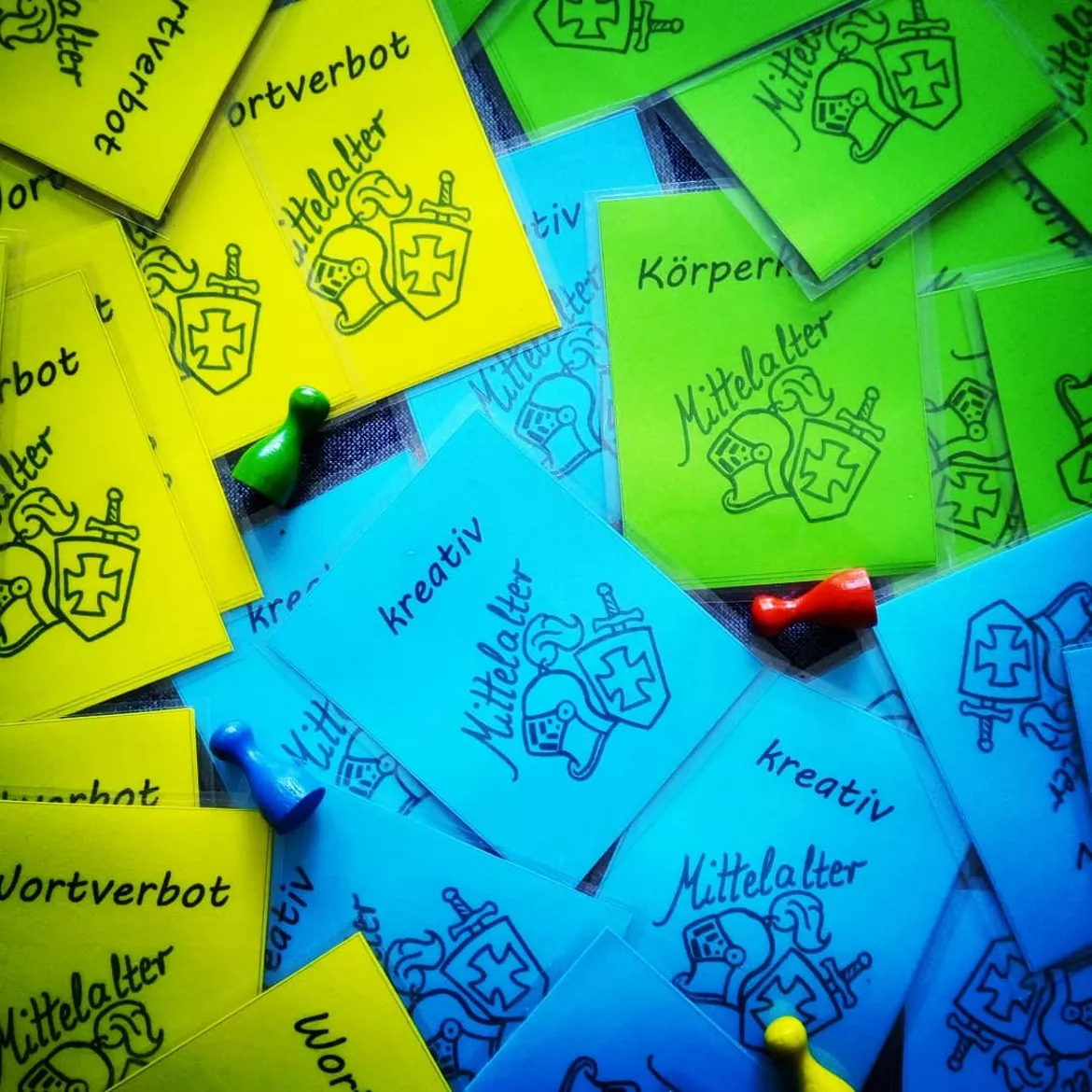 Bild in der Beschreibung des Unterrichtsmaterials Lernspiel: Leben im Mittelalter (Activity® ) von Natur.Wissen.schaffen #3