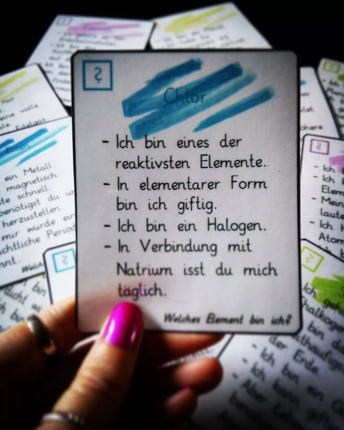 Bild in der Beschreibung des Unterrichtsmaterials PSE: Welches Element bin ich? von Natur.Wissen.schaffen #2