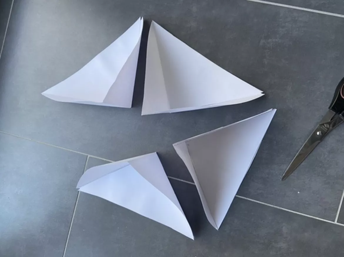 Bild in der Beschreibung des Unterrichtsmaterials Quadrama Blanko Vorlage von PugSchool #3
