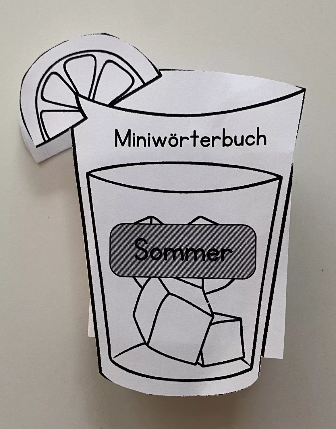 Bild in der Beschreibung des Unterrichtsmaterials Inglés diccionario de imágenes verano, Picture dictionary Summer English, accordion book von Cupcake