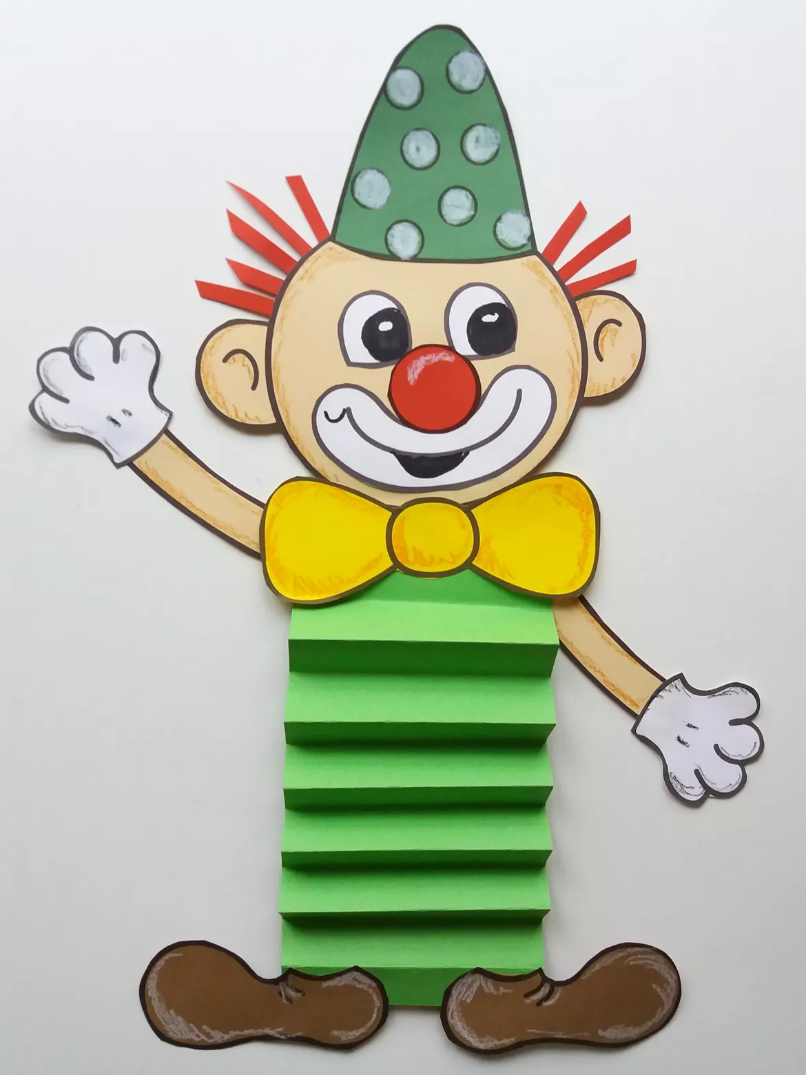 Bild in der Beschreibung des Unterrichtsmaterials Clown basteln Faschingsdeko Zirkus von Wolkenland.Graphics #1